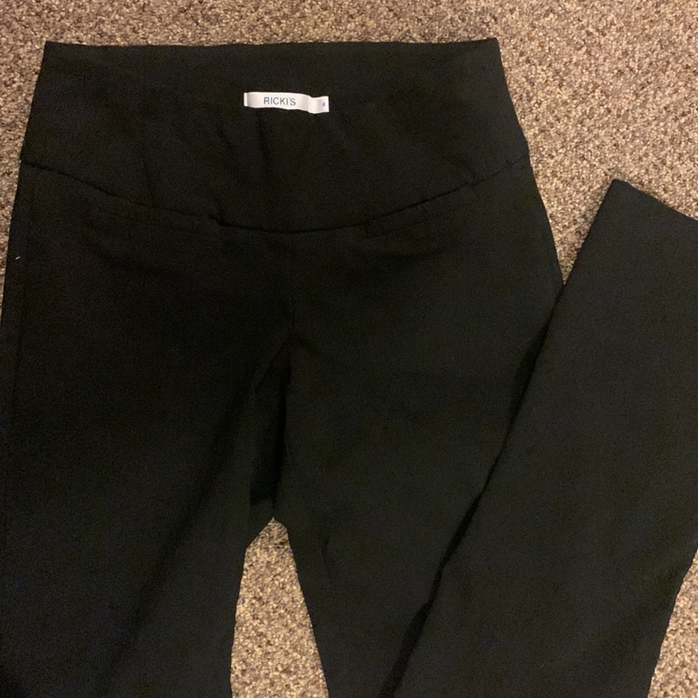 Black Ricki’s size 4 Skinny Dress Pant - Picture 2 of 5